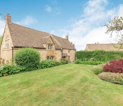 Norman Chapel Garden - StayCotswold