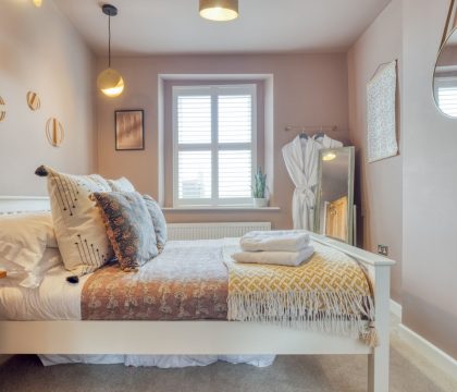 Tansie House Bedroom 2 - StayCotswold