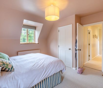 Keepers House Bedroom 3 - StayCotswold