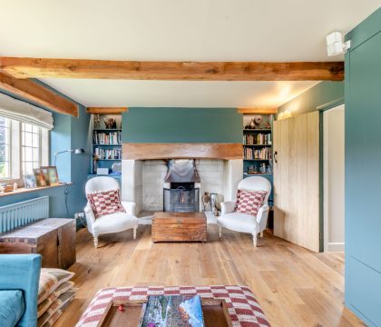 Keepers Lodge Cinema Room - StayCotswold