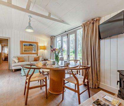 Keepers Lodge Stable - StayCotswold