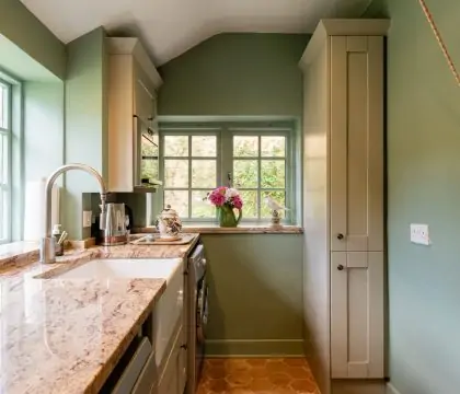 Pear Tree Cottage Bourton Kitchen - StayCotswold