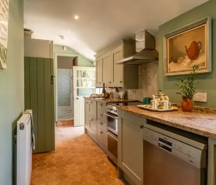 Pear Tree Cottage Bourton Kitchen - StayCotswold