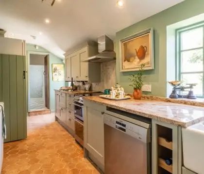 Pear Tree Cottage Bourton Kitchen - StayCotswold