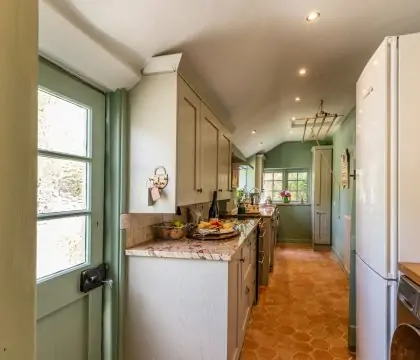 Pear Tree Cottage Bourton Kitchen - StayCotswold