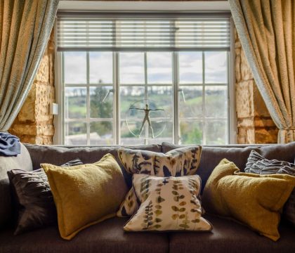 Knoll Cottage Living Room - StayCotswold