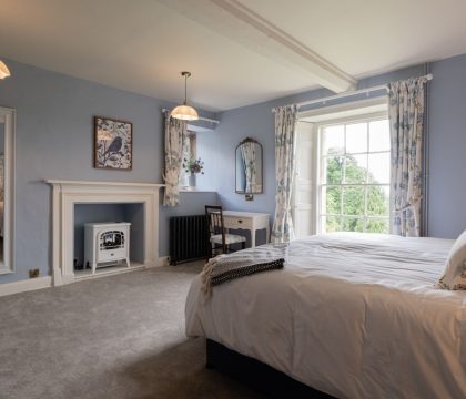 Old Rectory Master Bedroom - StayCotswold