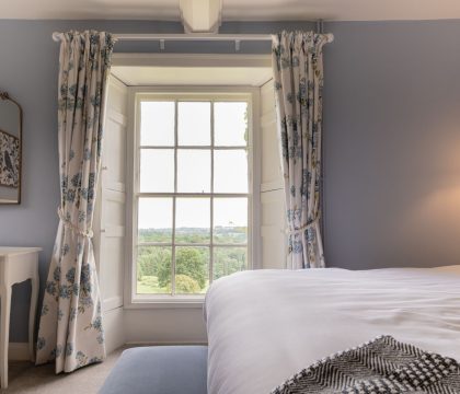 Old Rectory Master Bedroom - StayCotswold
