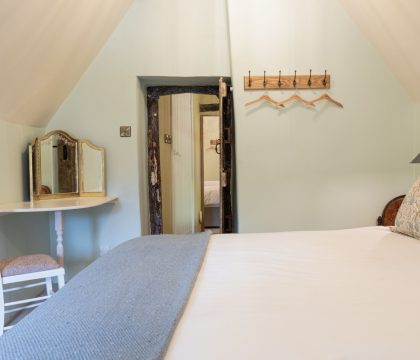 Old Rectory Bedroom 5 - StayCotswold