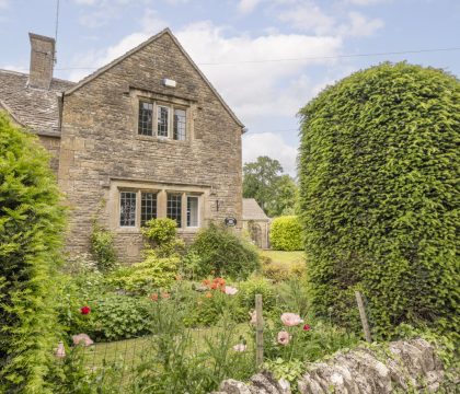 Yew Tree Cottage Garden - StayCotswold
