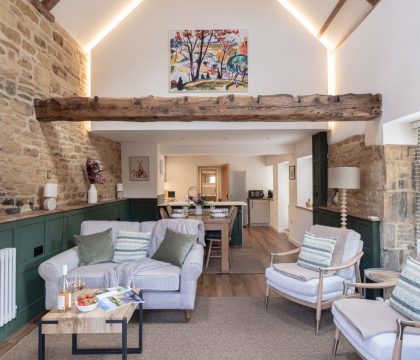 Highgate Sitting Area - StayCotswold