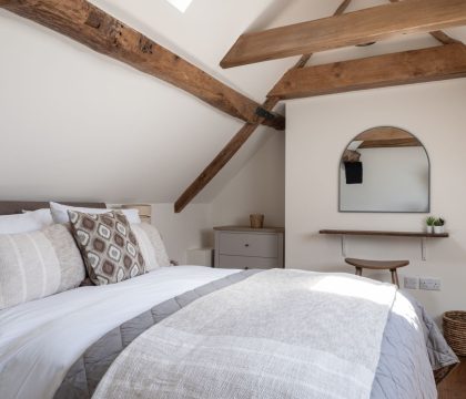 Highgate Master Bedroom - StayCotswold