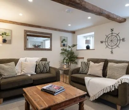 The Puzzle House Sitting Room - StayCotswold