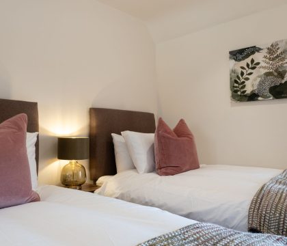The Puzzle House Bedroom 2 - StayCotswold