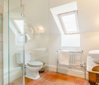 High Barn & Little Barn Bathroom - StayCotswold