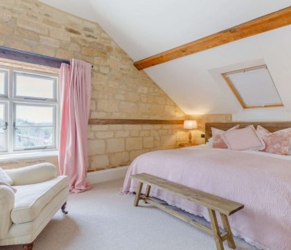 High Barn & Little Barn Bedroom - StayCotswold