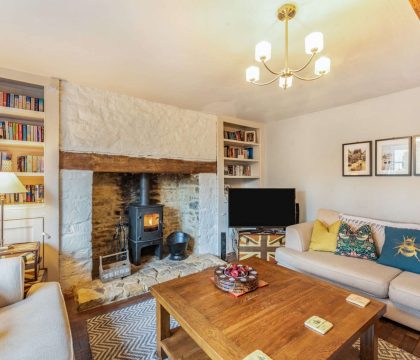 Winterberry Cottage Living Room - StayCotswold