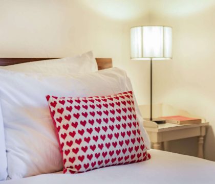 Winterberry Cottage Double Bed - StayCotswold
