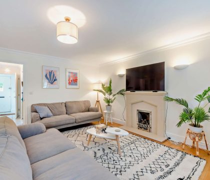 5 Stone Cottage Sitting Room - StayCotswold