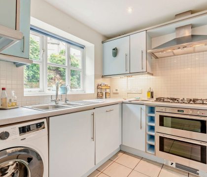 5 Stone Cottage Kitchen - StayCotswold