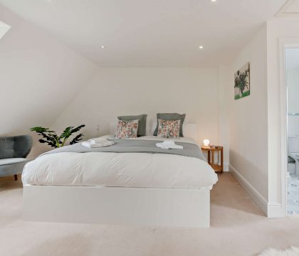5 Stone Cottage Master Bedroom - StayCotswold