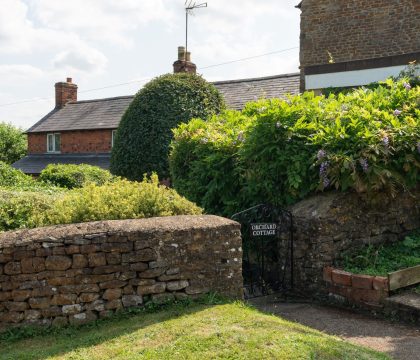 Orchard Cottage - StayCotswold