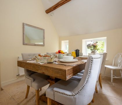 Ford Bank Cottage Dining Room - StayCotswold