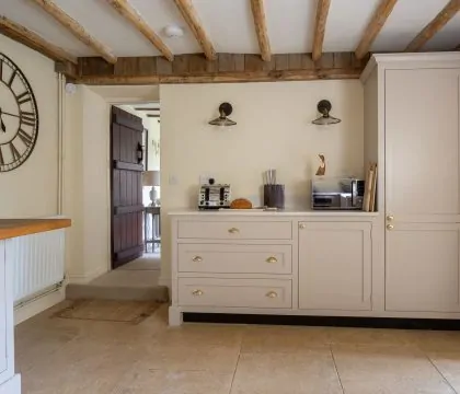 Ford Bank Cottage Kitchen - StayCotswold