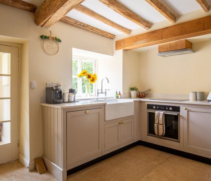 Ford Bank Cottage Kitchen - StayCotswold