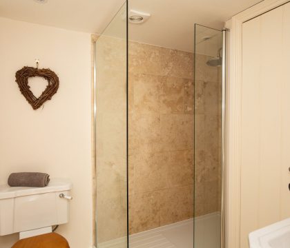 Ford Bank Cottage Shower Room - StayCotswold