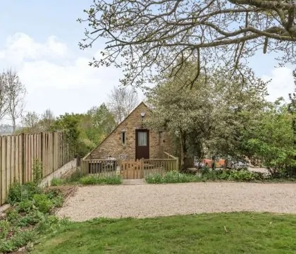 Rainbow Barns - StayCotswold