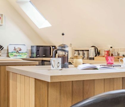 Rainbow Barns Kitchen - StayCotswold