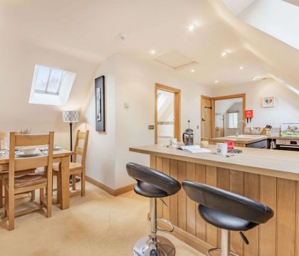 Rainbow Barns Kitchen - StayCotswold