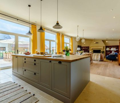 Coppers Barn Kitchen - StayCotswold 