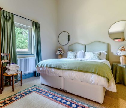 Coppers Barn Bedroom 2 - StayCotswold 