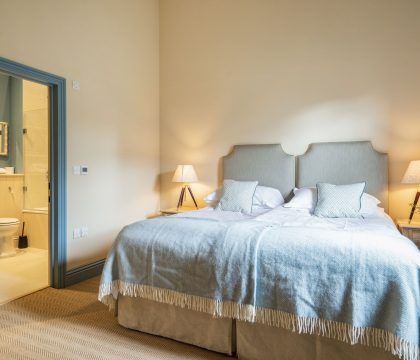 Coppers Barn Bedroom - StayCotswold