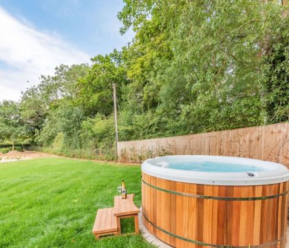 Coppers Barn Hot Tub - StayCotswold