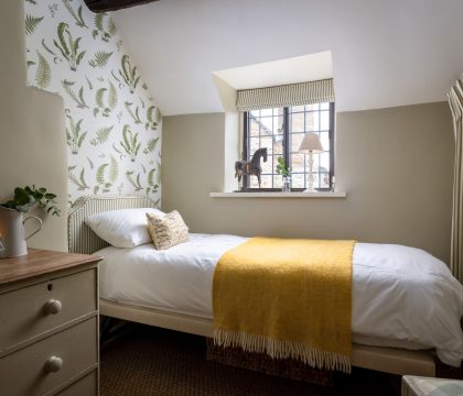 The Forge Twin Bedroom - StayCotswold