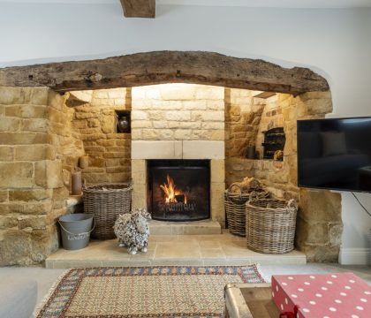 Macs Leap Sitting Room - StayCotswold
