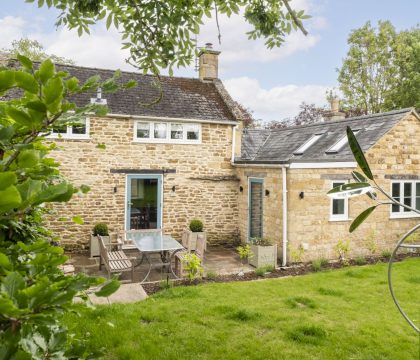 Macs Leap Garden - StayCotswold