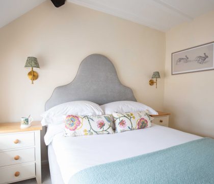 Cub Cottage Bedroom 2 - StayCotswold