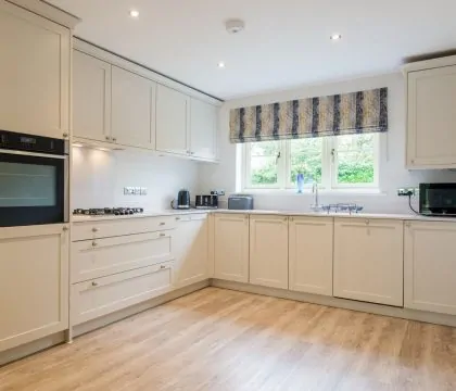 Agatha Bear Cottage Kitchen - StayCotswold