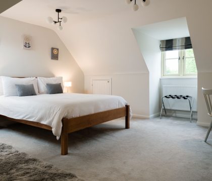 Agatha Bear Cottage Master Bedroom - StayCotswold