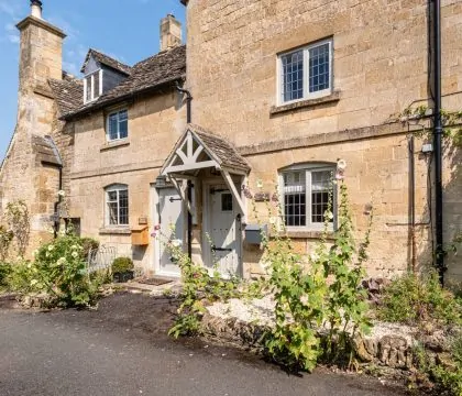 Honeysuckle Cottage - StayCotswold