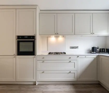 Agatha Bear Cottage Kitchen - StayCotswold