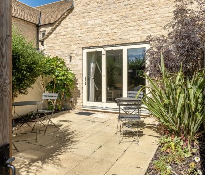 Agatha Bear Cottage - StayCotswold