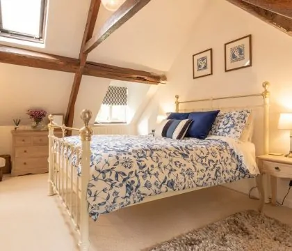 Primrose Cottage, Blockley Master Bedroom - StayCotswold