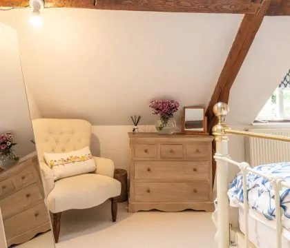Primrose Cottage, Blockley Master Bedroom - StayCotswold