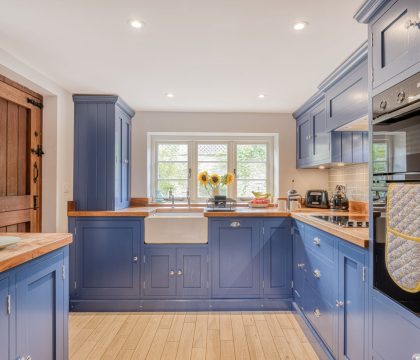 Post Office Cottage Kitchen - StayCotswold