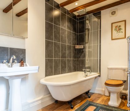 The Mill Family Bathroom - StayCotswold